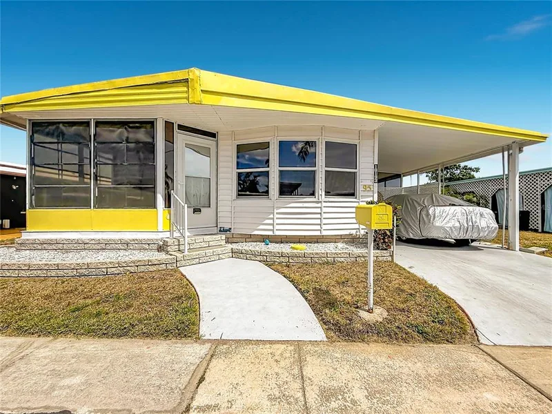 10193 N Lake Drive, Unit 95, Largo, FL, 33773