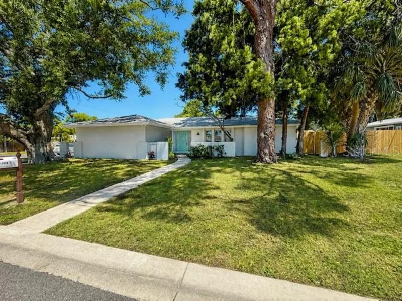 13999 80th Avenue, Seminole, FL, 33776