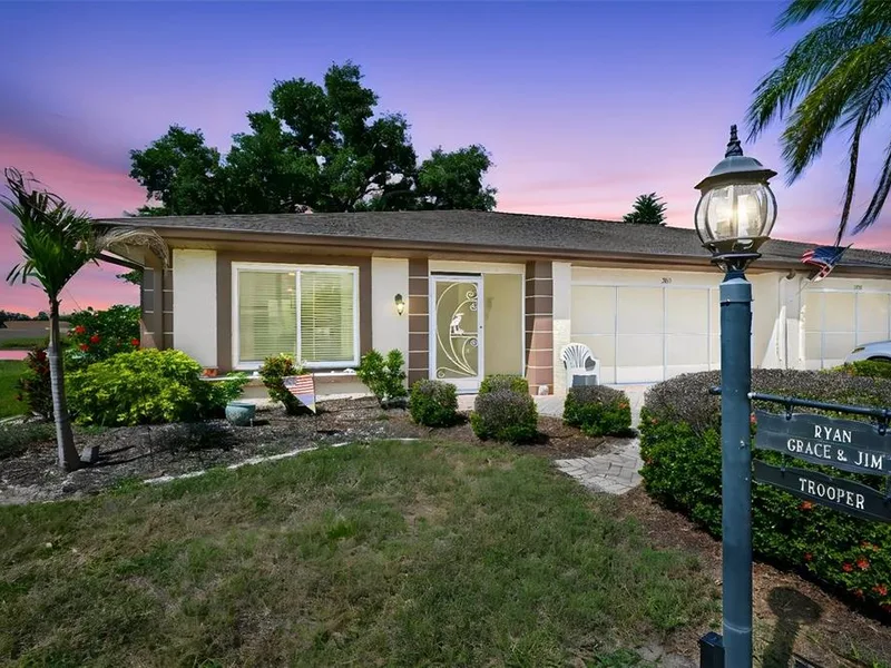 2611 Locksley Street, Unit 250, Sun City Center, FL, 33573