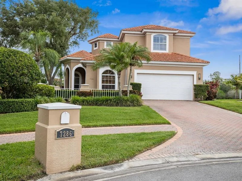 7286 Maidencane Court, Seminole, FL, 33777