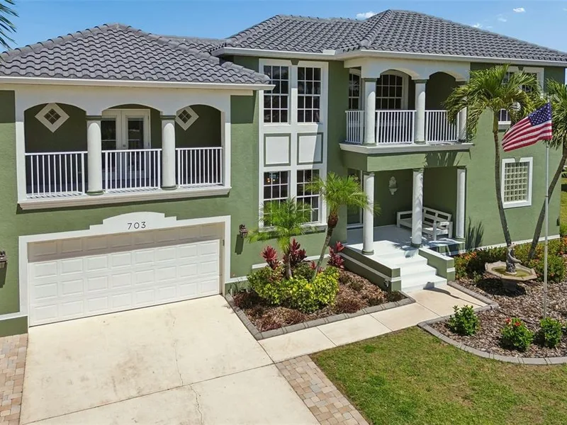 703 Bunker View Drive, Apollo Beach, FL, 33572
