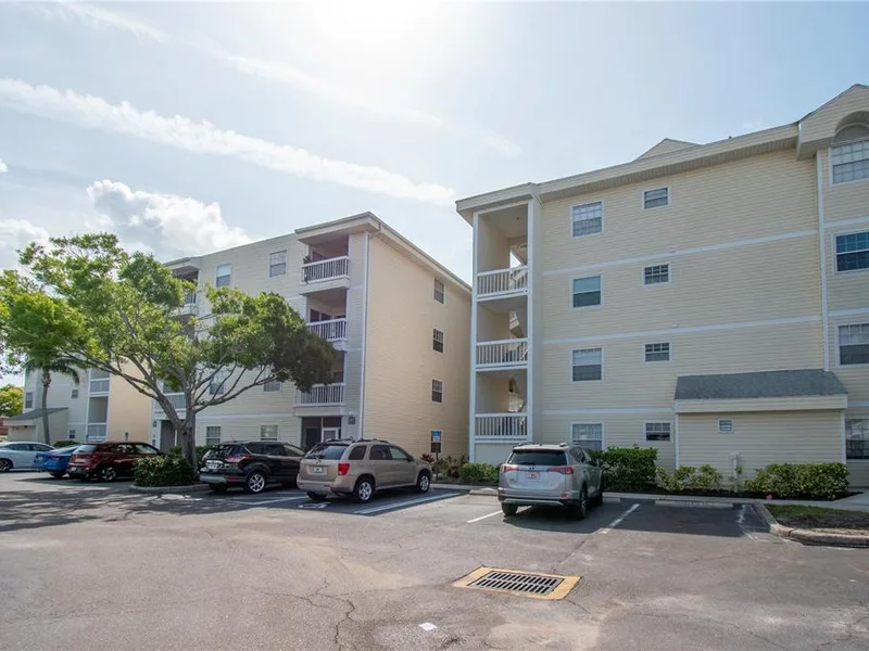 6817 Stones Throw Circle N, Unit 17203, St Petersburg, FL, 33710
