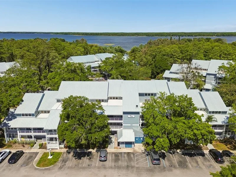 2599 Dolly Bay Drive, Unit 302, Palm Harbor, FL, 34684