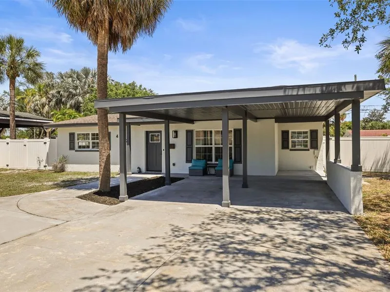 4327 Huntington Street NE, St Petersburg, FL, 33703