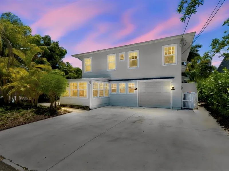 1820 1st Street N, St Petersburg, FL, 33704