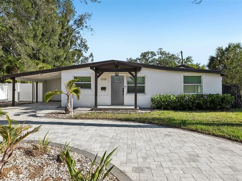 1524 Connecticut Avenue NE, St Petersburg, FL, 33703