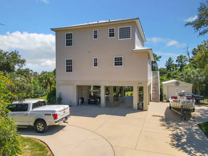 4514 Fishman Avenue, Weeki Wachee, FL, 34607